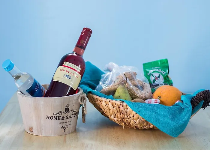 Captain Elias 1 Foiníkion